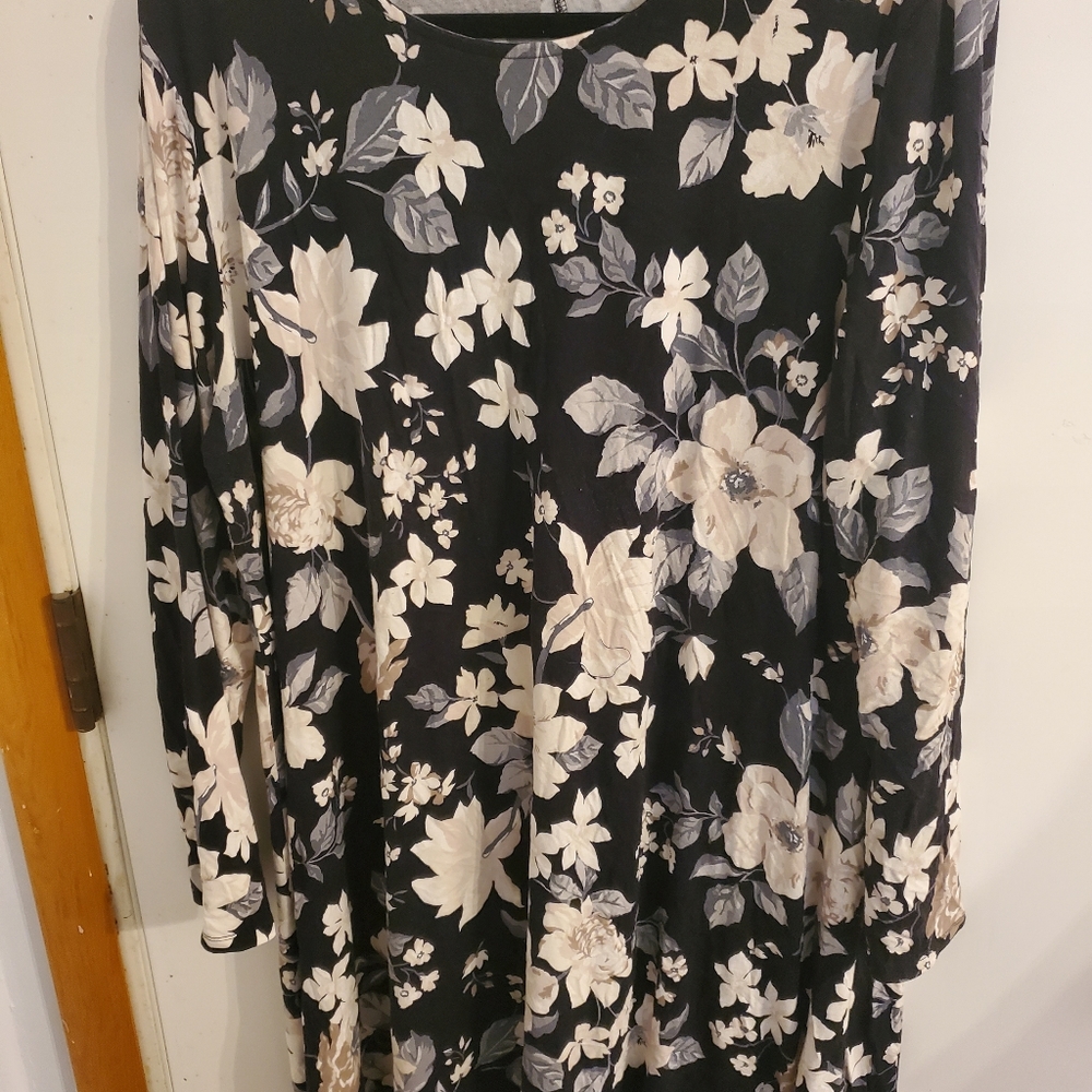 Floral long sleeve dress